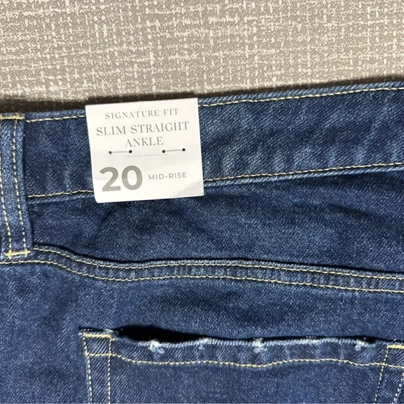 Lane Bryant Signature Fit Slim Straight Ankle Jeans Size 20 Mid-Rise Distressed - Picture 7 of 13